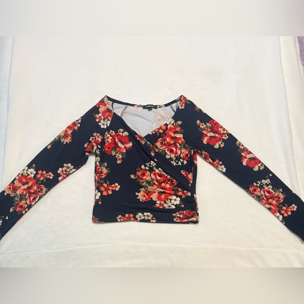 Navy blue with orange flower print overlap vneck long sleeve crop top